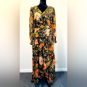 Gorgeous Lauren Conrad Floral dress! Size medium.